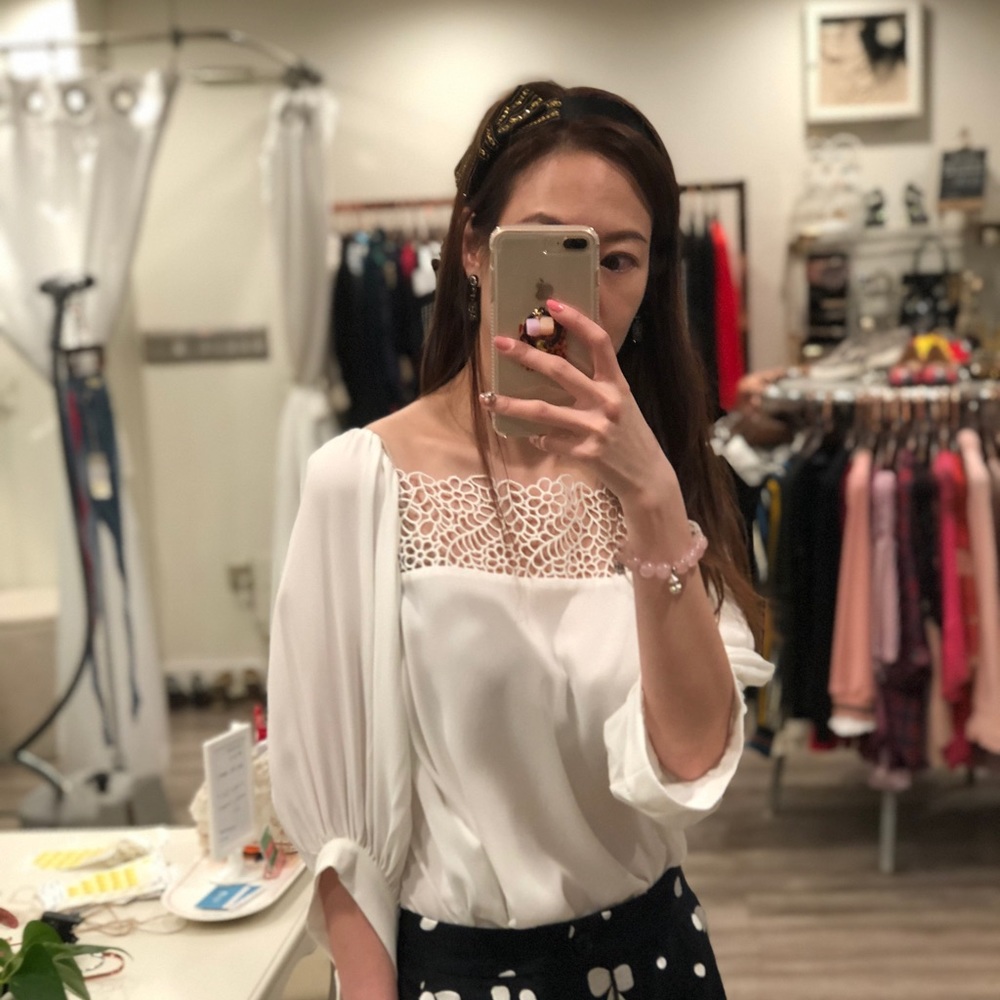 Meet your Posher, Alva